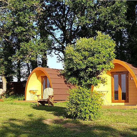 Gites & Tiny Houses Les Hauts De Toulvern Baden Ruang foto