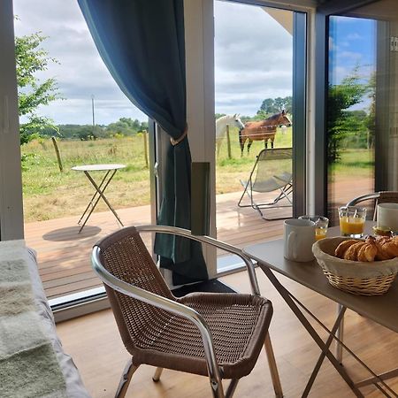 Gites & Tiny Houses Les Hauts De Toulvern Baden Ruang foto