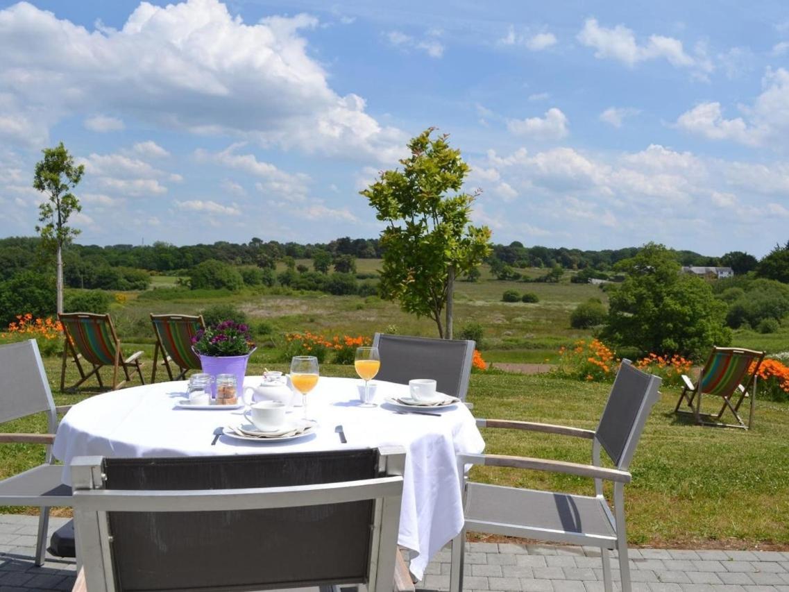 Gites & Tiny Houses Les Hauts De Toulvern Baden Bagian luar foto