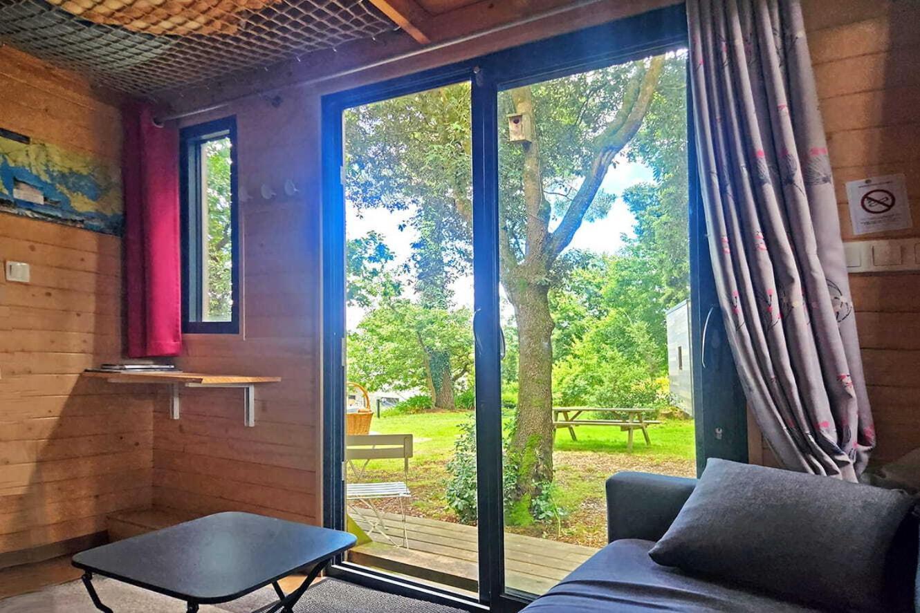 Gites & Tiny Houses Les Hauts De Toulvern Baden Ruang foto