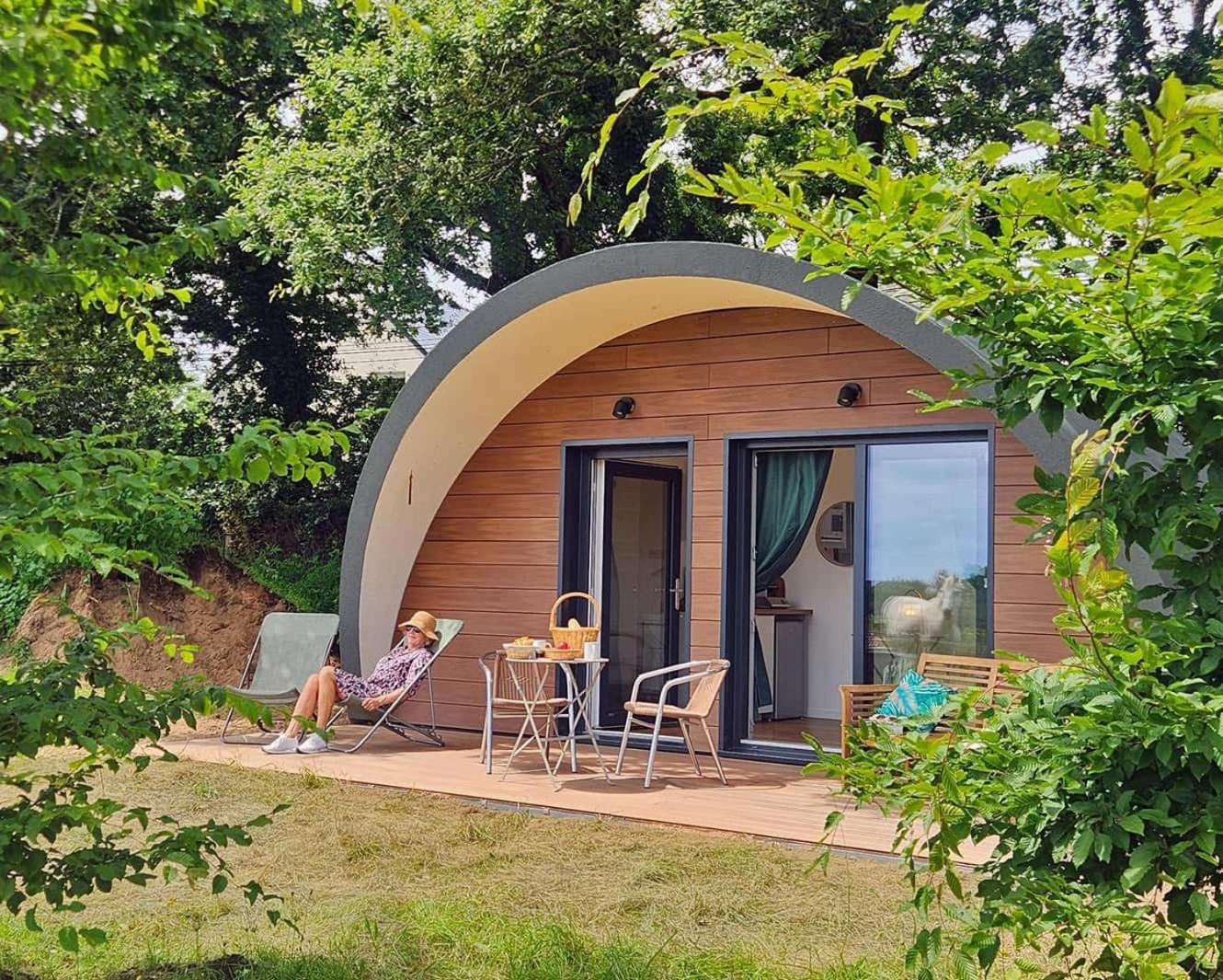 Gites & Tiny Houses Les Hauts De Toulvern Baden Ruang foto
