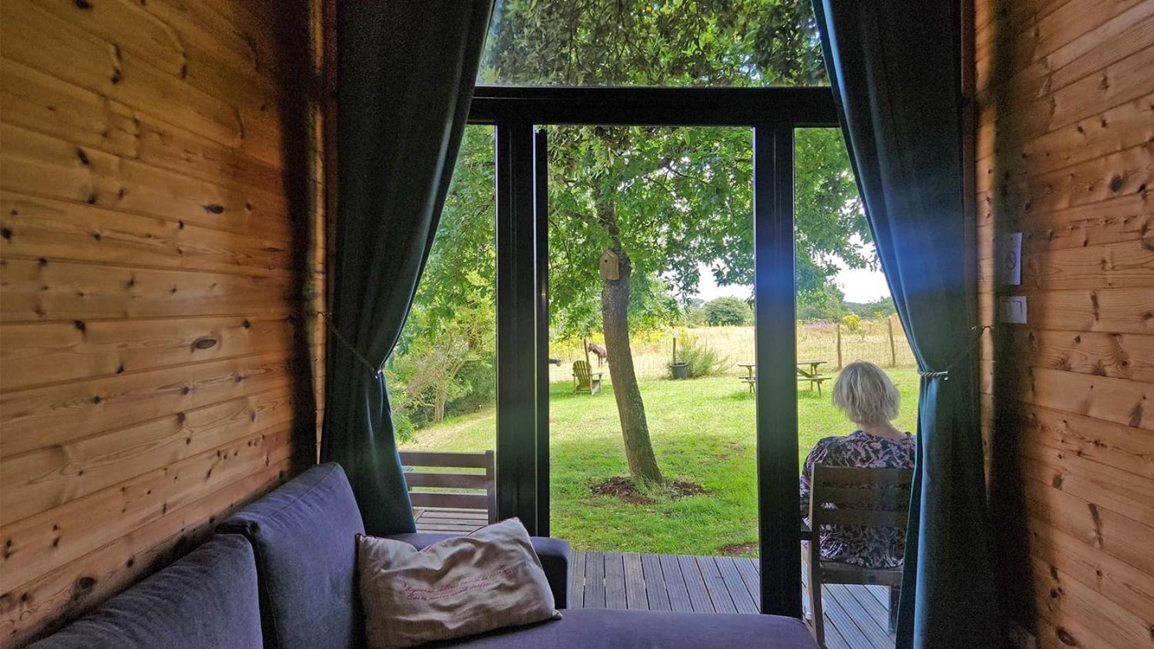 Gites & Tiny Houses Les Hauts De Toulvern Baden Ruang foto